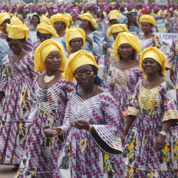 زنان کامرون در لباس محلی